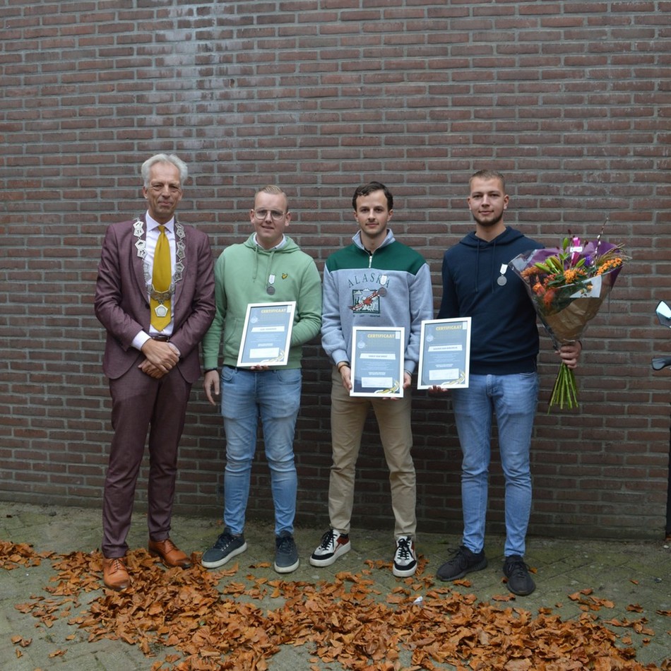 Sjors Fröhlich samen met Chris van Beest, Sam Koenhein en Douwe van Reeuwijk